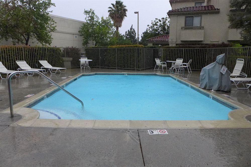 Good Nite Inn Fremont Bagian luar foto