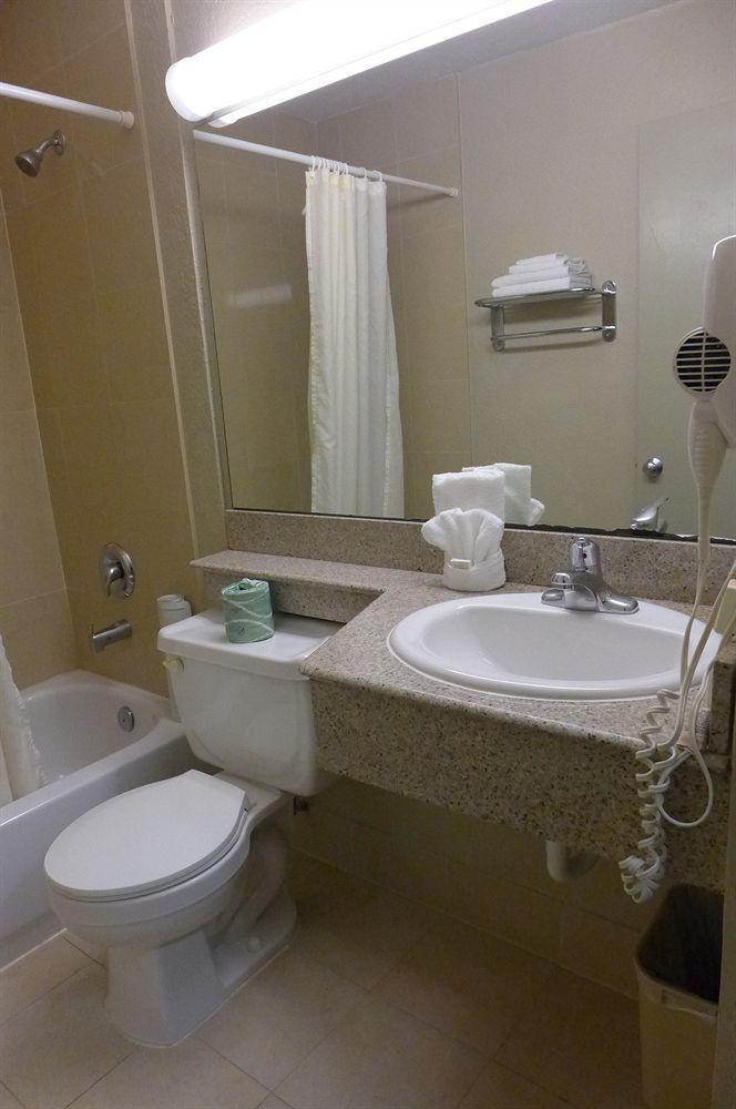 Good Nite Inn Fremont Bagian luar foto